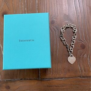 Tiffany & Co. Return to Tiffany Bracelet
